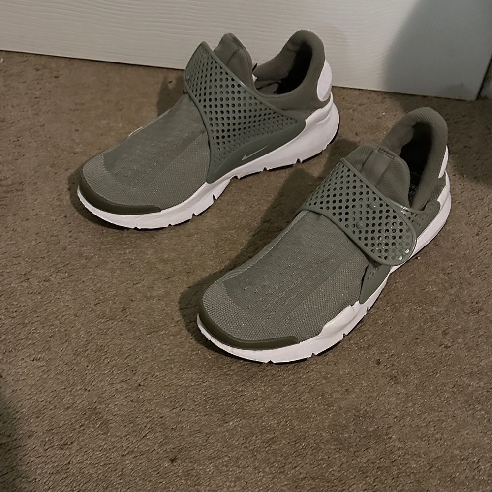 Nike shock  Dart/ 848475-005